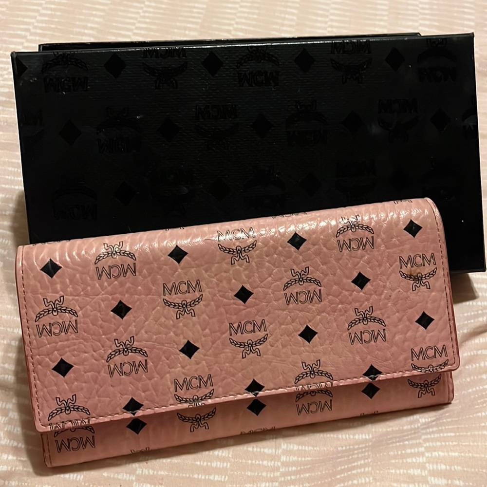 MCM Wallet